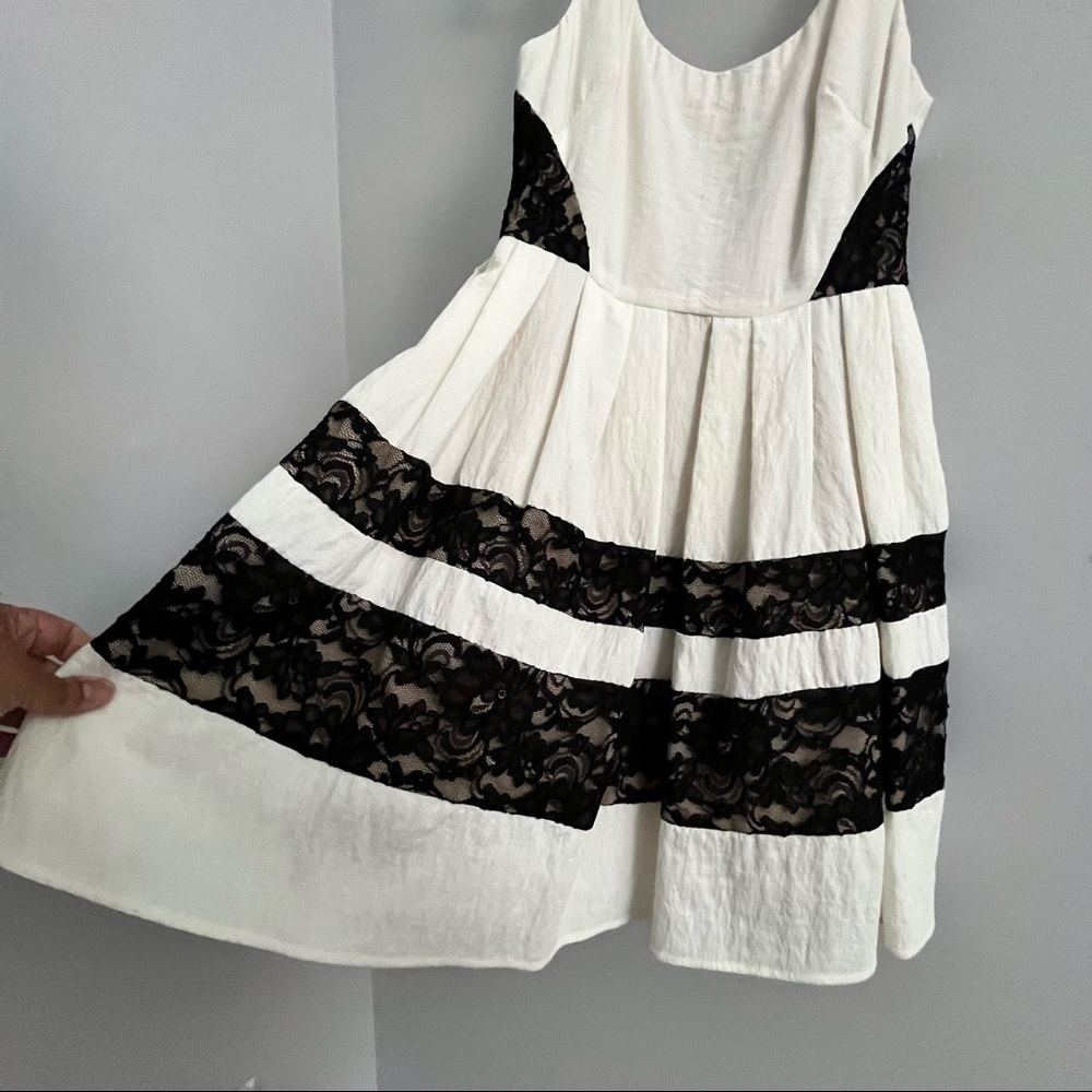 ABS Fit & Flare Ivory and Black Lace Cocktail Dress Size 6 - Picture 5 of 16